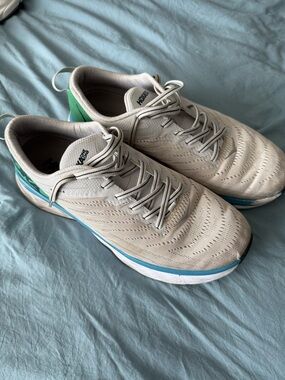 Hoka One One Men's Light Gray Running Sneakers with Green & Blue Accents